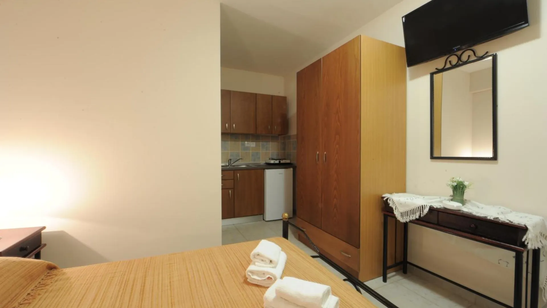 Demi Studios Ammouliani 0*,  Grecia