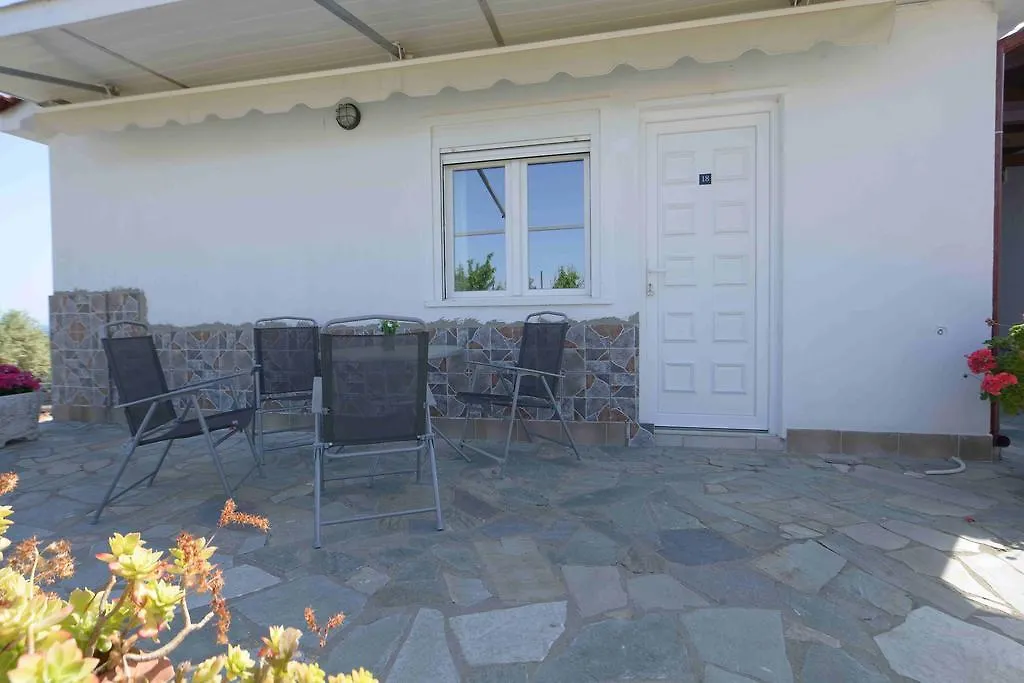 Demi Studios Ammouliani Aparthotel